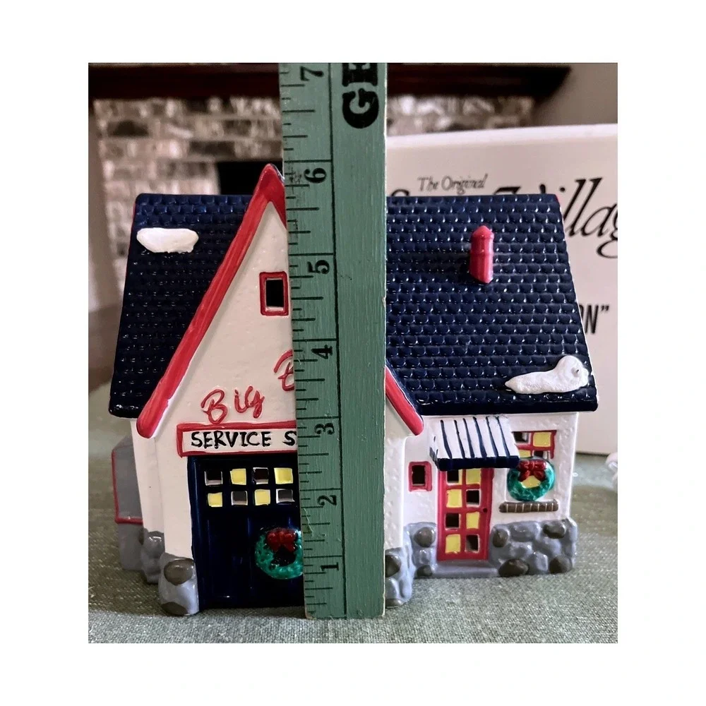 Dept 56 Snow Village 